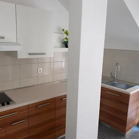 Niko Apartman *