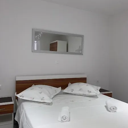 Niko Apartman Baska Voda