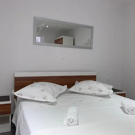 Apartament Niko *